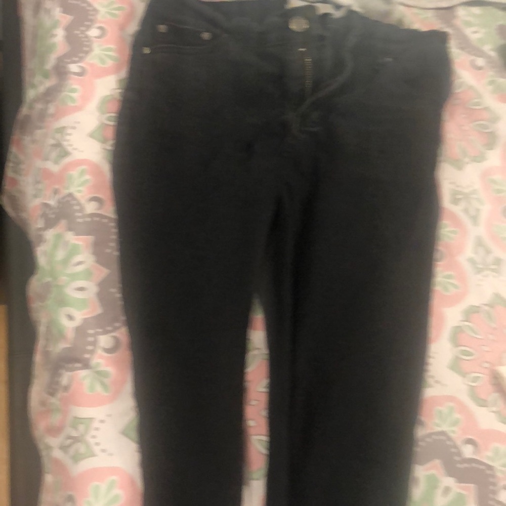 Black Skinny jeans